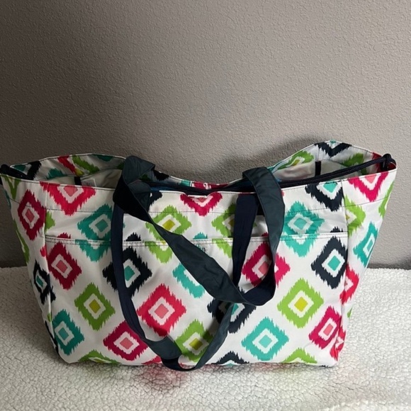 thirty-one Handbags - Thirty-one Soft Utility Tote~Candy Corners~EUC